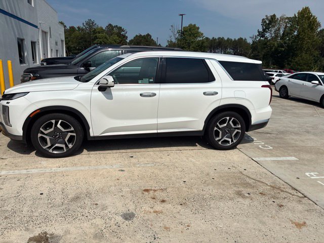 Used 2024 Hyundai Palisade Limited FWD image 11
