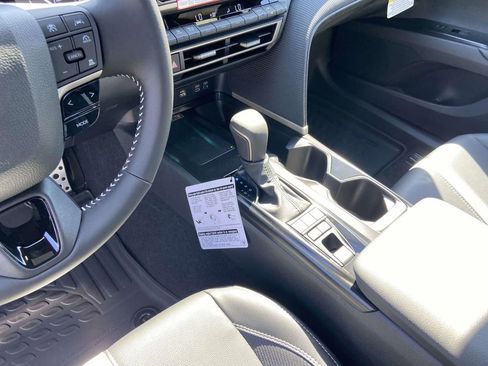 New 2026 Toyota Camry SE w/ Convenience Package FWD image 20