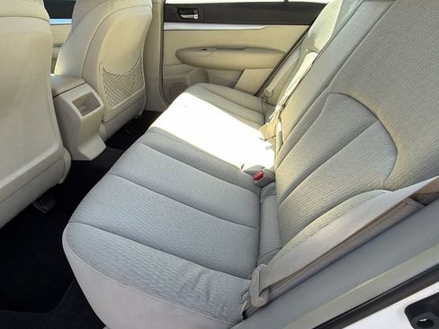 Used 2011 Subaru Legacy 2.5i Premium AWD/4WD image 15