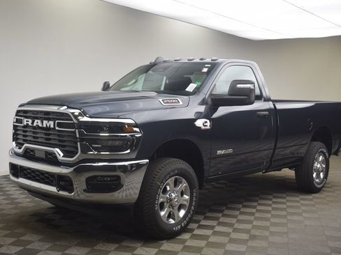 New 2026 RAM 2500 Big Horn AWD/4WD image 16