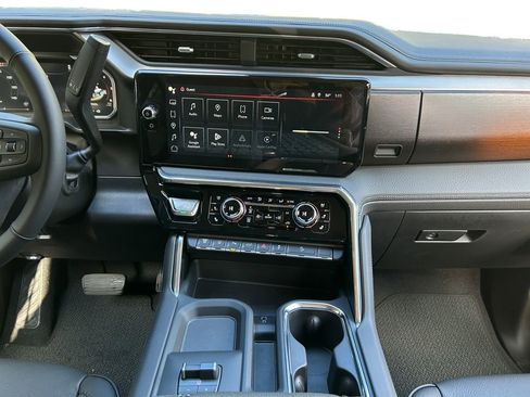 New 2026 GMC Sierra 2500 Denali image 12