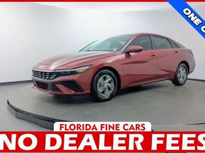 Used 2025 Hyundai Elantra SE
