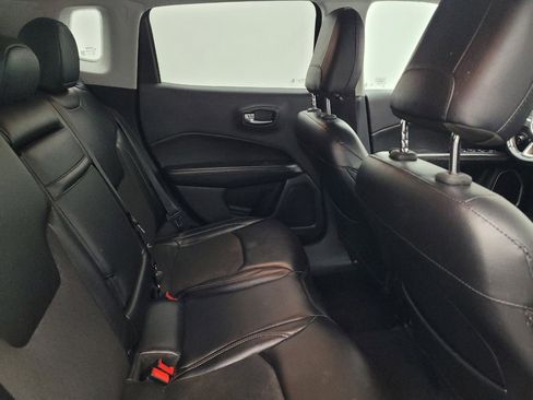 Used 2018 Jeep Compass Latitude w/ Popular Equipment Group image 19