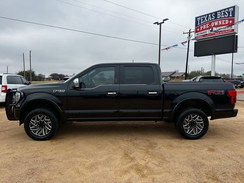 Used 2018 Ford F150 Platinum w/ Equipment Group 701A Luxury image 8