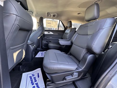 New 2026 Ford Explorer Active w/ Active Comfort Package image 19