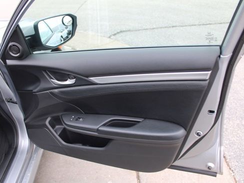 Used 2020 Honda Civic EX image 21