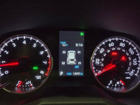 Used 2022 Toyota RAV4 XLE image 20