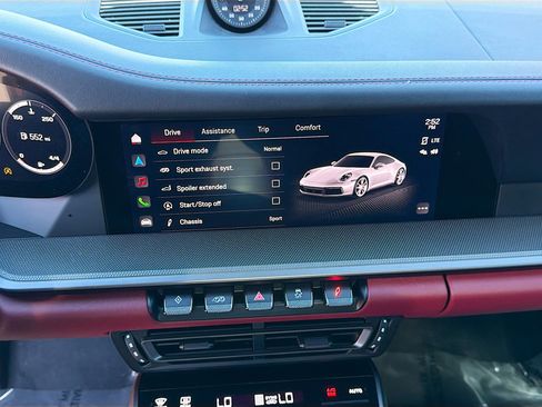 Used 2024 Porsche 911 Carrera 4 image 28