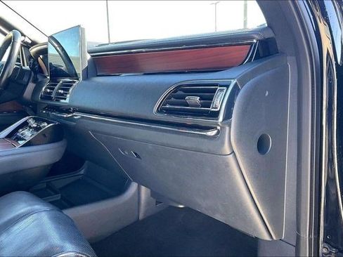 Used 2023 Lincoln Navigator Reserve image 20