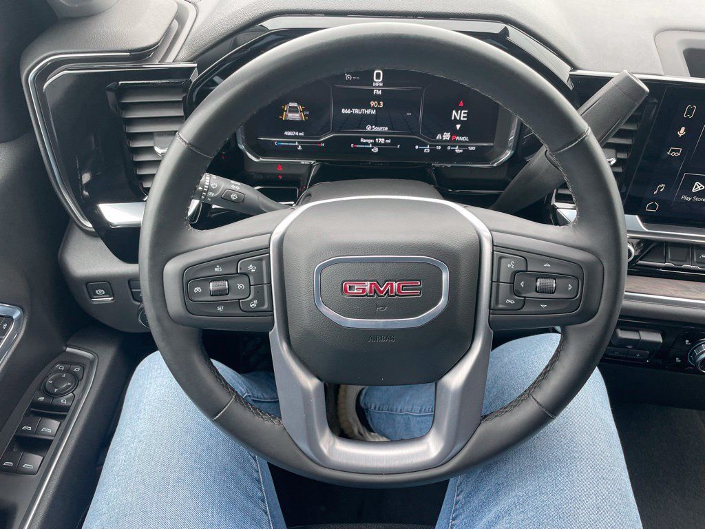 Used 2025 GMC Sierra 1500 SLT AWD/4WD image 25