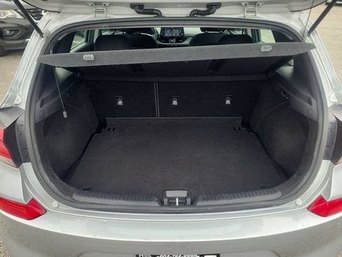 Used 2020 Hyundai Elantra GT FWD image 9