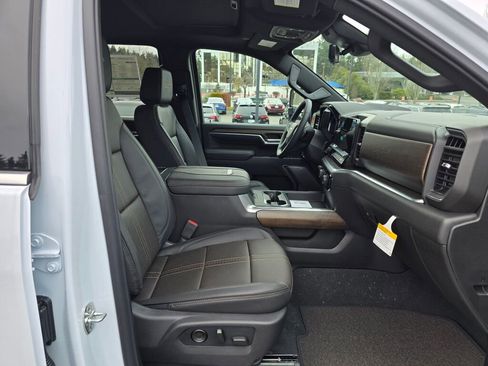 New 2026 Chevrolet Silverado 2500 High Country w/ High Country Premium Package AWD/4WD image 13