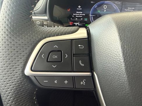 Used 2026 Toyota Sienna Limited FWD image 22
