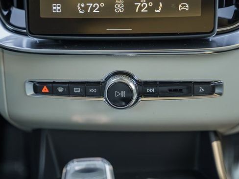 New 2026 Volvo XC90 B6 Ultra w/ Protection Package Premier image 23