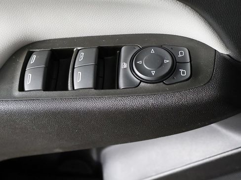 Used 2024 Chevrolet Equinox LS w/ LS Convenience Package FWD image 31