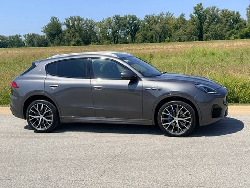 Used 2023 Maserati Grecale GT AWD/4WD image 38