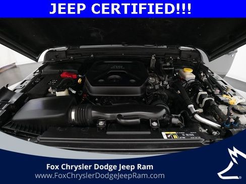 Certified 2020 Jeep Wrangler Unlimited Sahara image 3