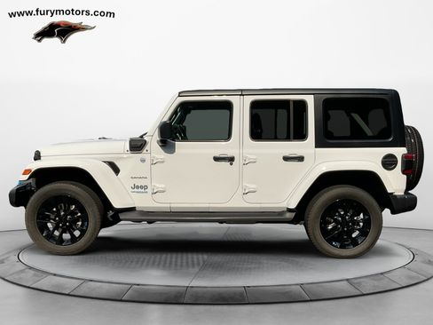 Used 2022 Jeep Wrangler Unlimited Sahara w/ Cold Weather Group image 6
