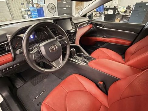 Used 2023 Toyota Camry XSE image 15