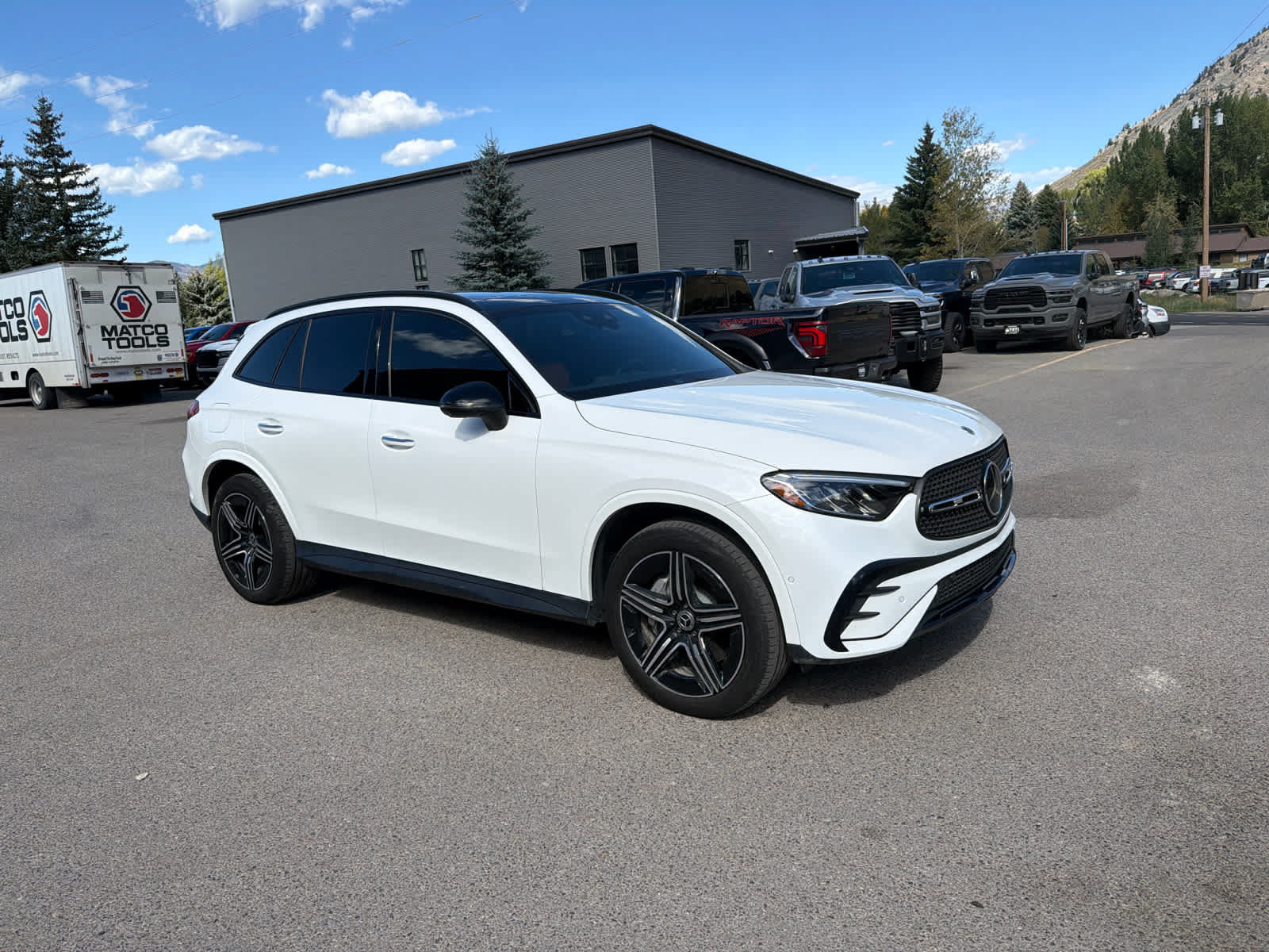 Used 2024 Mercedes-Benz GLC 300 4MATIC w/ AMG Line image 6