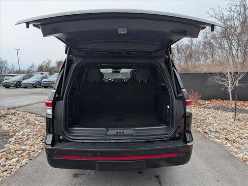 Certified 2023 Lincoln Navigator L Reserve image 25