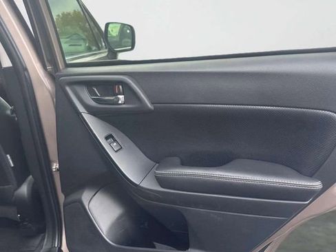 Used 2014 Subaru Forester 2.5i Limited w/ Popular Package #2 image 11