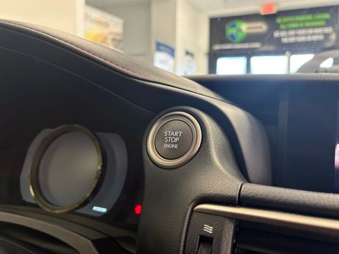 Used 2018 Lexus IS 300 F Sport image 26