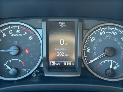 Certified 2023 Toyota Tacoma TRD Off-Road w/ Black Out Package (TMS) image 11