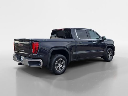 Used 2025 GMC Sierra 1500 SLT AWD/4WD image 5