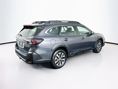 Used 2023 Subaru Outback image 9