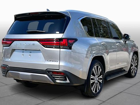 Used 2024 Lexus LX 600 4WD w/ Luxury Package image 13