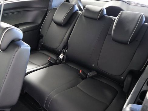 Used 2026 Honda Odyssey Touring image 12