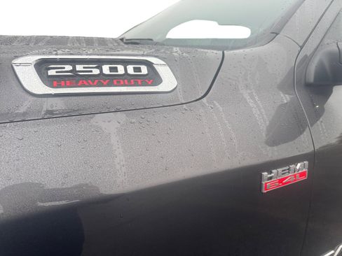 Used 2022 RAM 2500 Tradesman w/ Chrome Appearance Group image 14