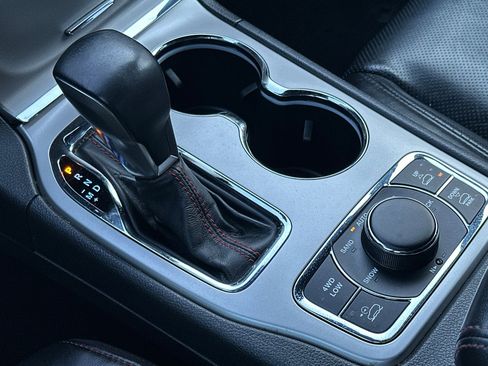 Used 2019 Jeep Grand Cherokee Trailhawk w/ Trailhawk Luxury Group image 22