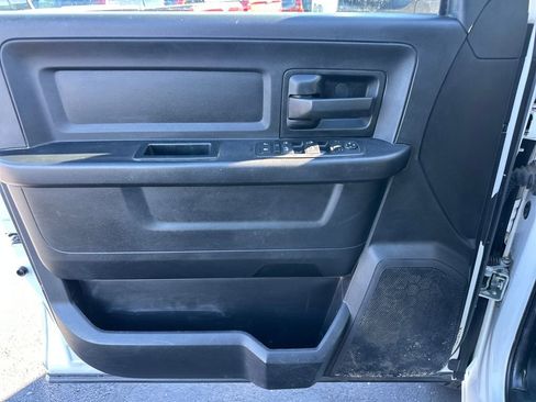 Used 2016 RAM 3500 Tradesman w/ Chrome Appearance Group image 13