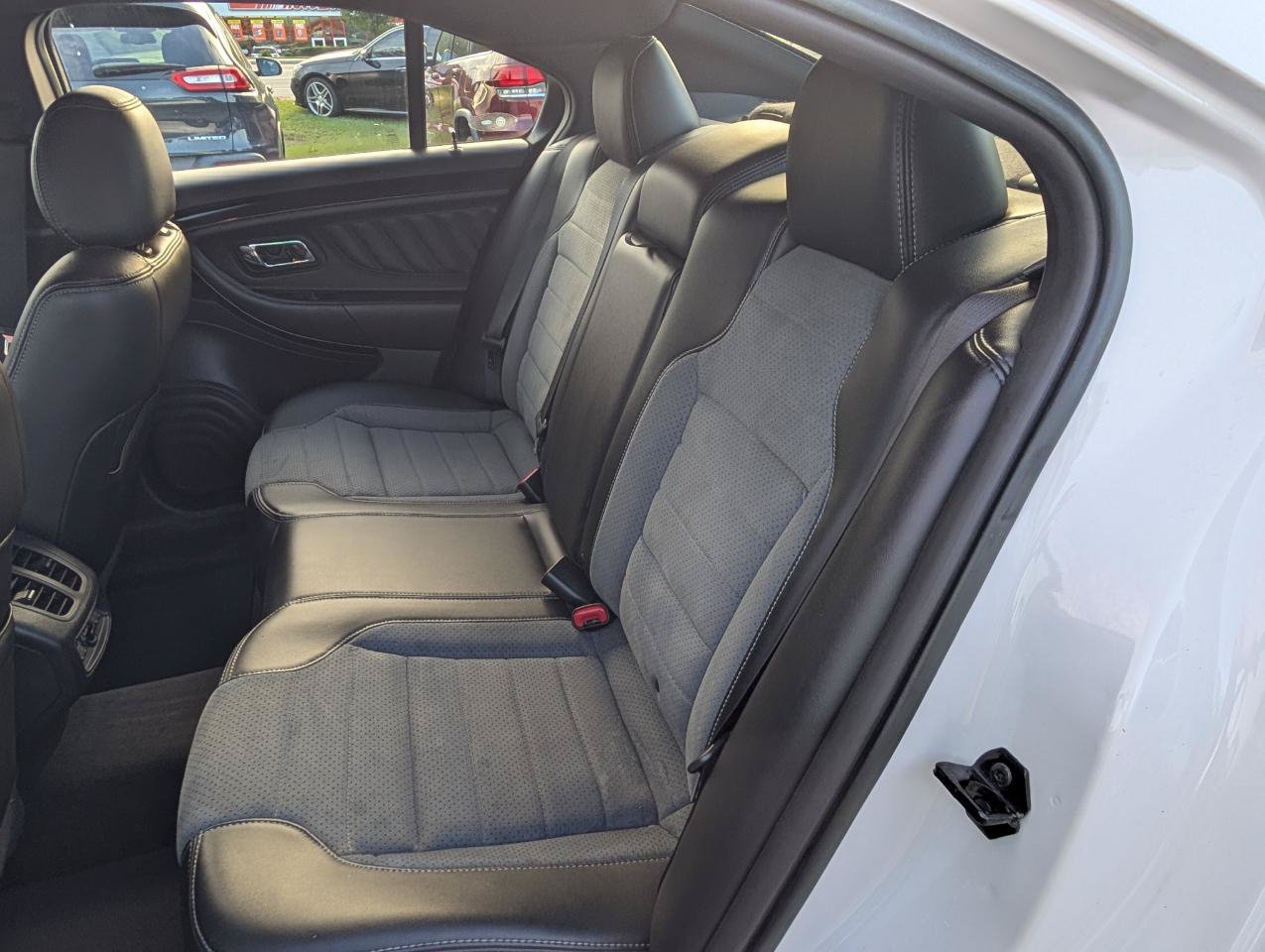 Used 2014 Ford Taurus SHO w/ Equipment Group 401A AWD/4WD image 32