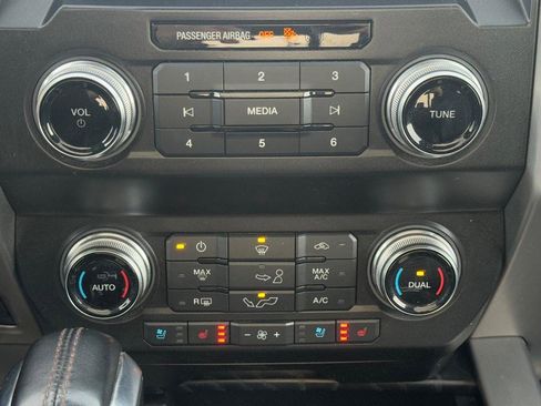 Certified 2020 Ford F150 Platinum w/ Equipment Group 701A Luxury image 23