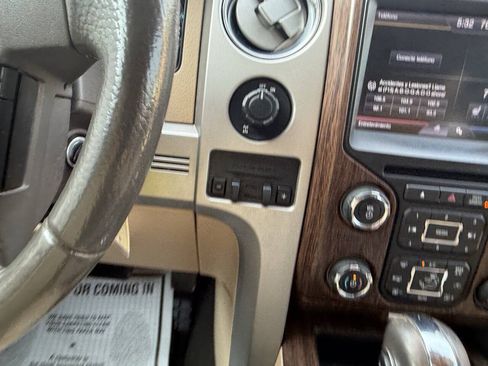 Used 2013 Ford F150 Lariat w/ Mid Equipment Group RWD image 28