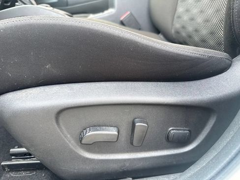 Used 2022 Nissan Rogue Sport SV AWD/4WD image 11