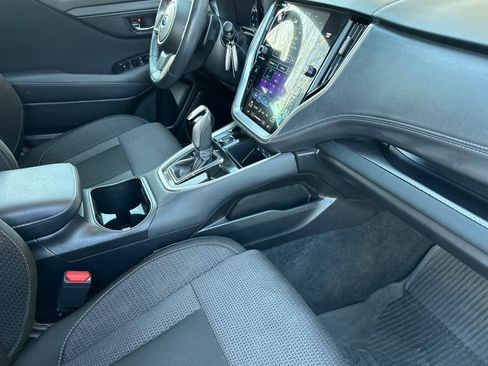 Used 2022 Subaru Outback Premium image 17