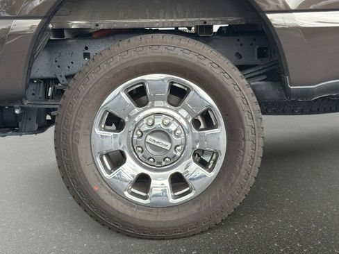Used 2025 Ford F250 Lariat w/ Chrome Package AWD/4WD image 14