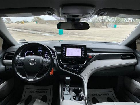 Used 2021 Toyota Camry SE FWD image 37