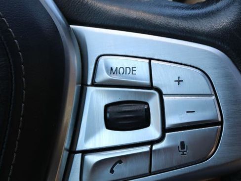 Used 2016 BMW 740i RWD image 9