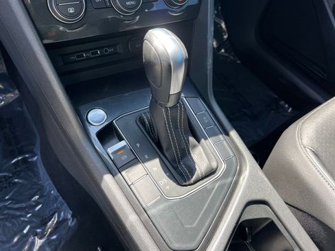 Used 2019 Volkswagen Tiguan S image 31