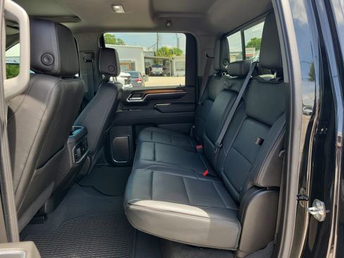 Certified 2024 GMC Sierra 2500 Denali w/ Denali Reserve Package AWD/4WD image 16
