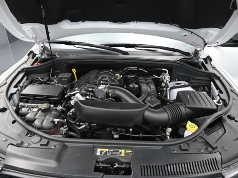 Used 2025 Dodge Durango GT AWD/4WD image 25