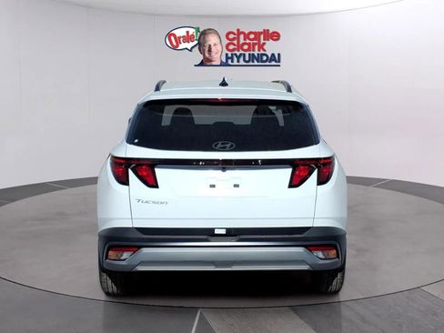 New 2026 Hyundai Tucson SEL FWD image 4