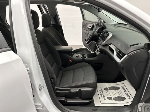 Used 2023 GMC Terrain SLE w/ Driver Convenience Package AWD/4WD image 25