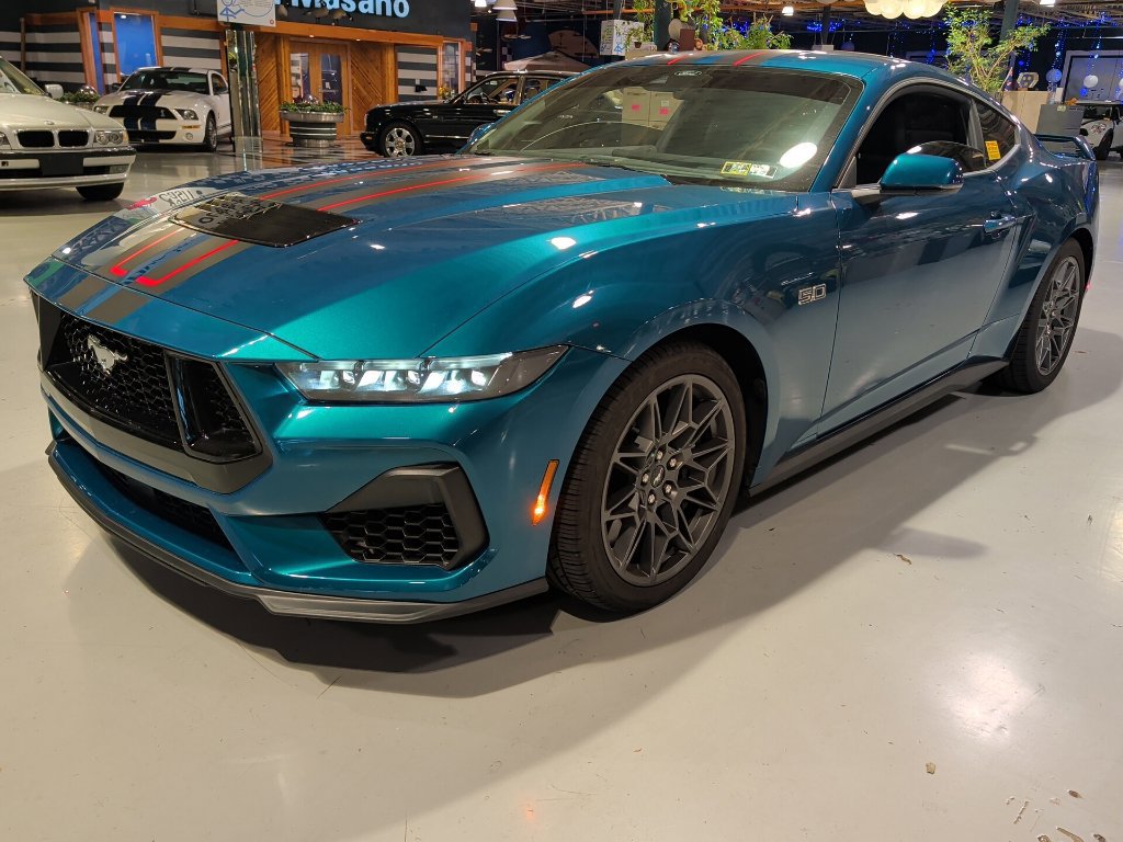 Used 2026 Ford Mustang GT Premium w/ GT Performance Package RWD image 8