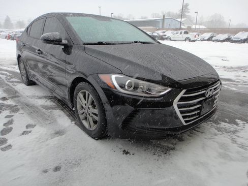 Used 2018 Hyundai Elantra SEL image 3